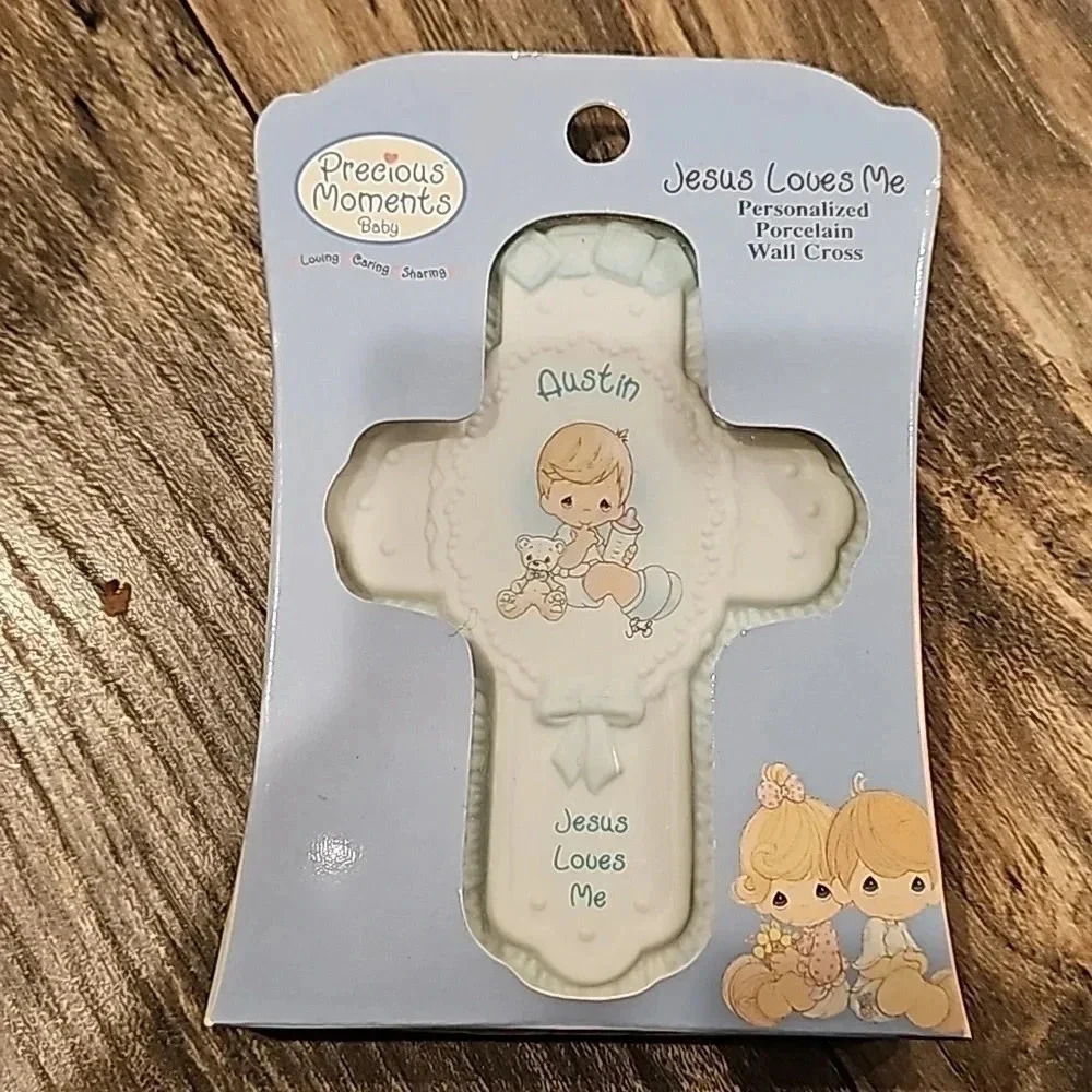 PRECIOUS MOMENTS BABY BOY - JESUS LOVES ME PERSONALIZED *Austin* CROSS